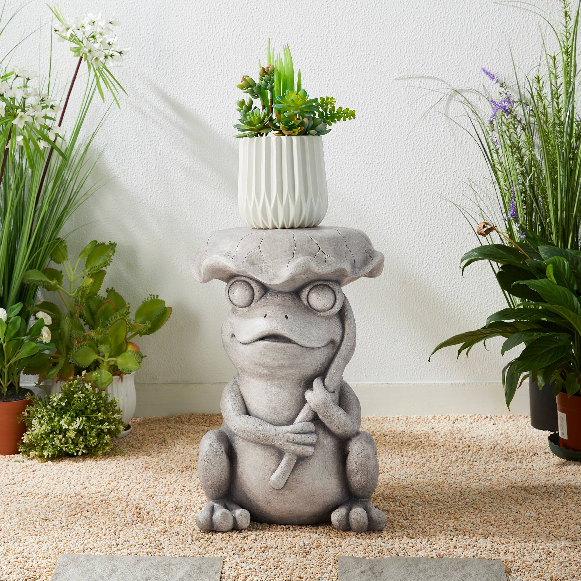 Glitzhome® 19" Frog & Lotus Faux Concrete Garden Stool